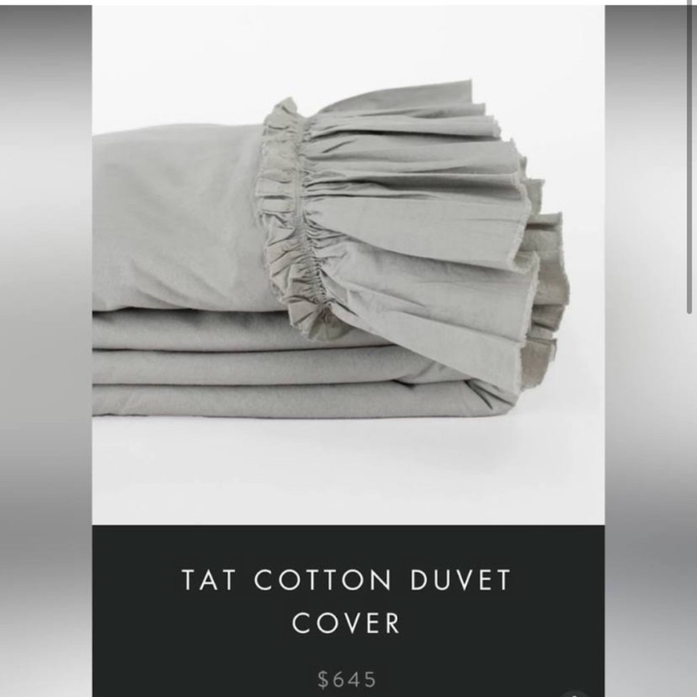 Matteo Los Angeles linen duvet cover in queen plus three pillow covers